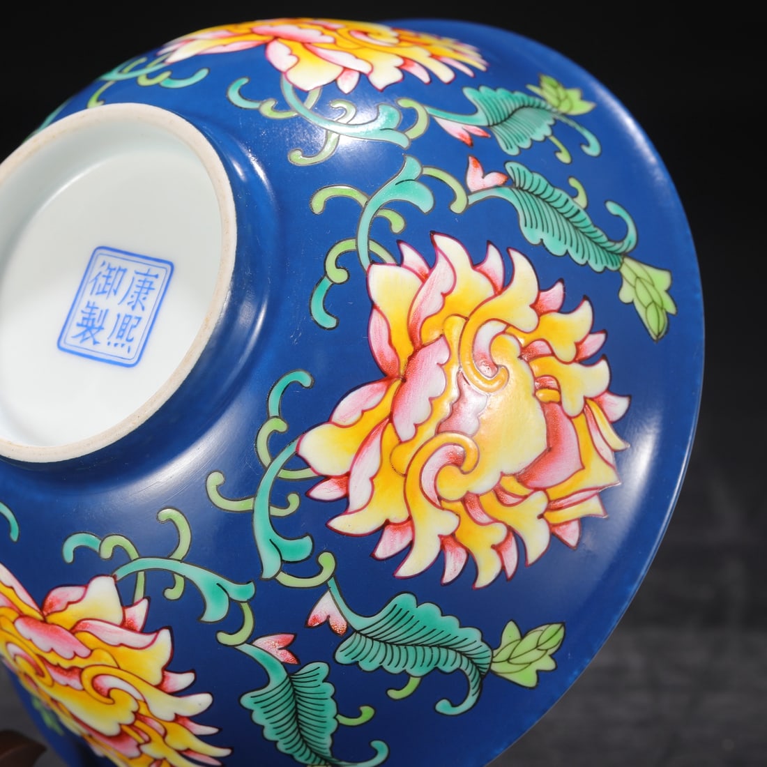 A Exquisite Enamel Flower Pattern Bowl - 9