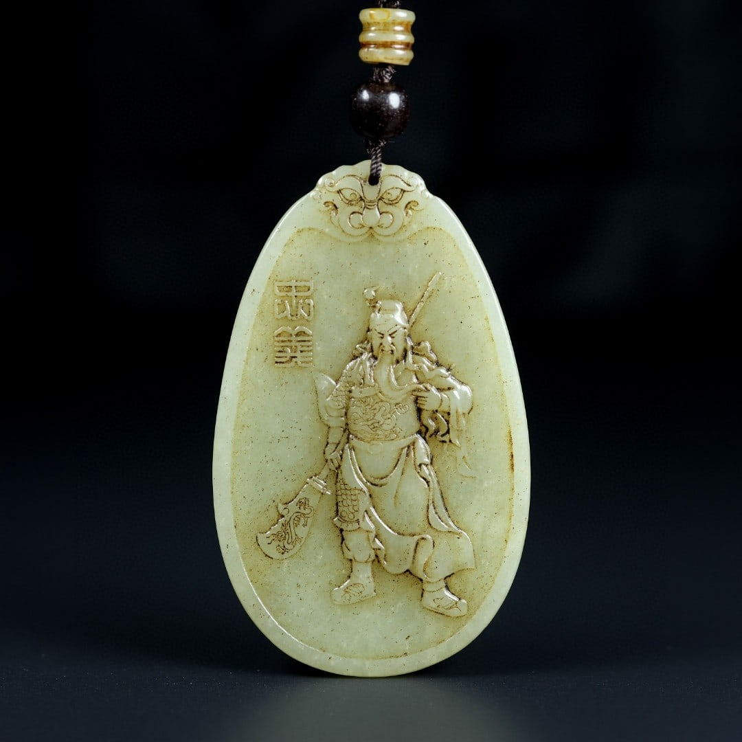 A Exquisite Hotan Jade Figures Pattern Brand: A Exquisite Hotan Jade Figures Pattern Brand,Qing Dynasty, China,Size:3.4inx2.1inx0.3in 和田玉关公牌,中国清代