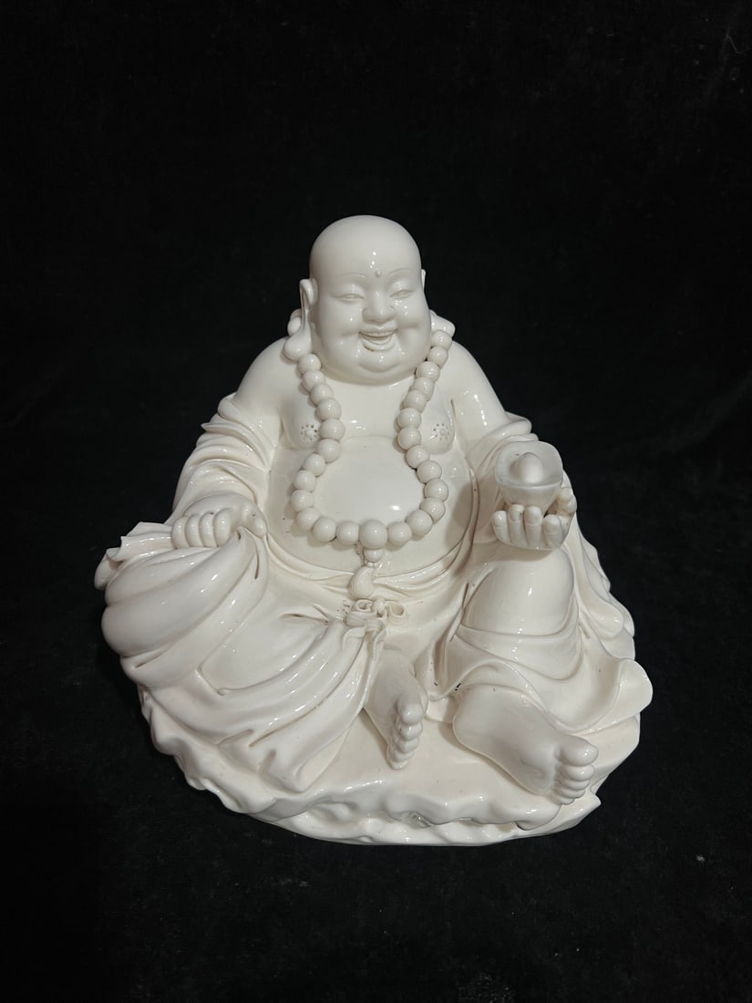 A Exquisite Blan De Chine Buddha Ornament (1 of 8)