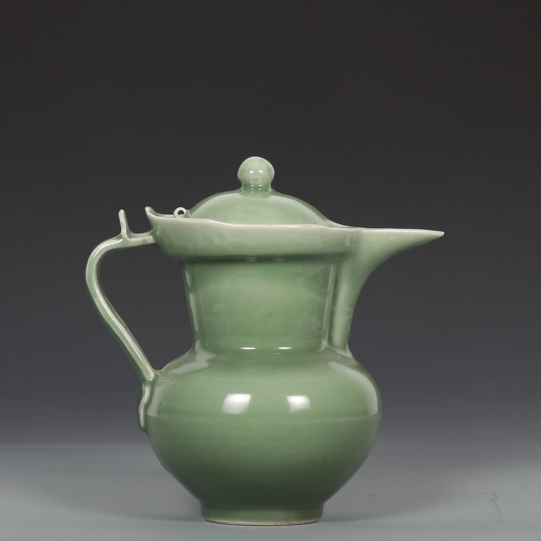 A Exquisite Green Glazed Ewer - 5