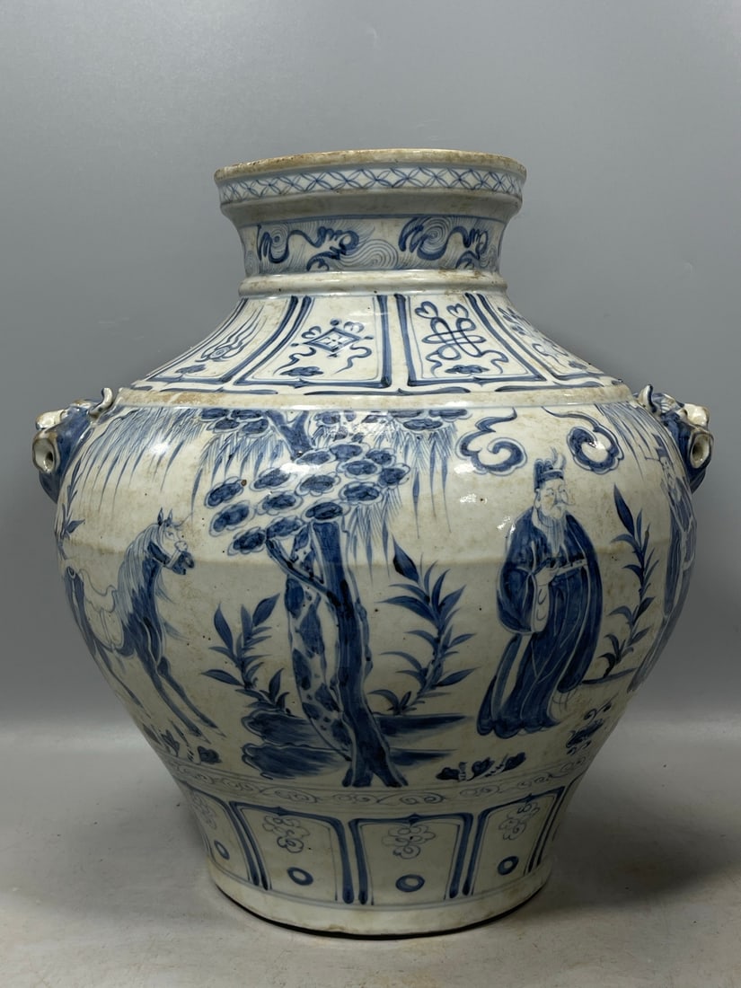 Blue and White Figures Pattern Vase - 3