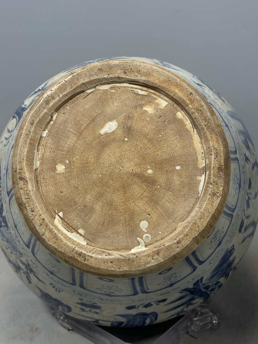 Blue and White Figures Pattern Vase - 9