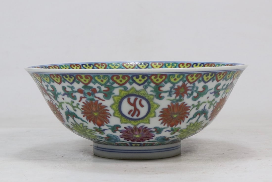 A Exquisite Doucai Flower Pattern Bowl - 4