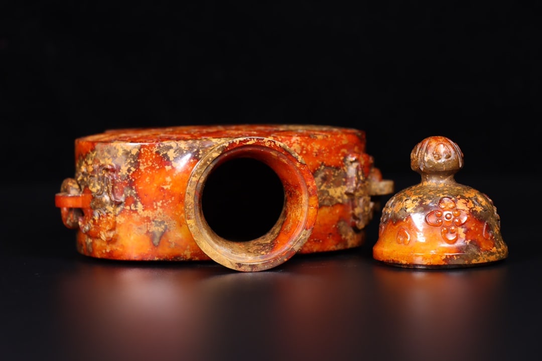 A Exquisite Hetian Jade Vase - 8