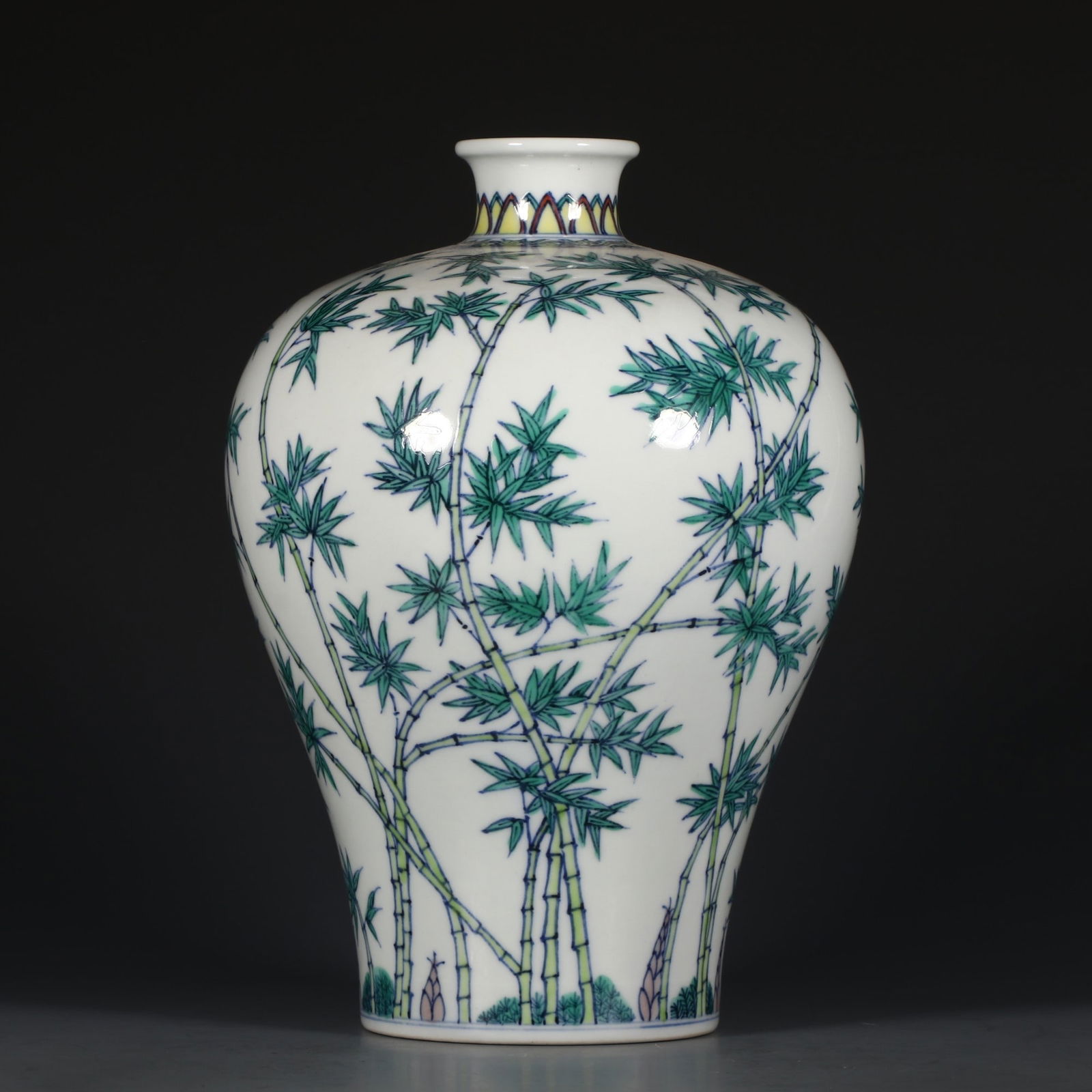 A Exquisite Doucai Bamboo Pattern Vase: A Exquisite Doucai Bamboo Pattern Vase,Qing Dynasty, China,Yongzheng Six-character Mark,Size:9.3inx1.9inx3.7in 