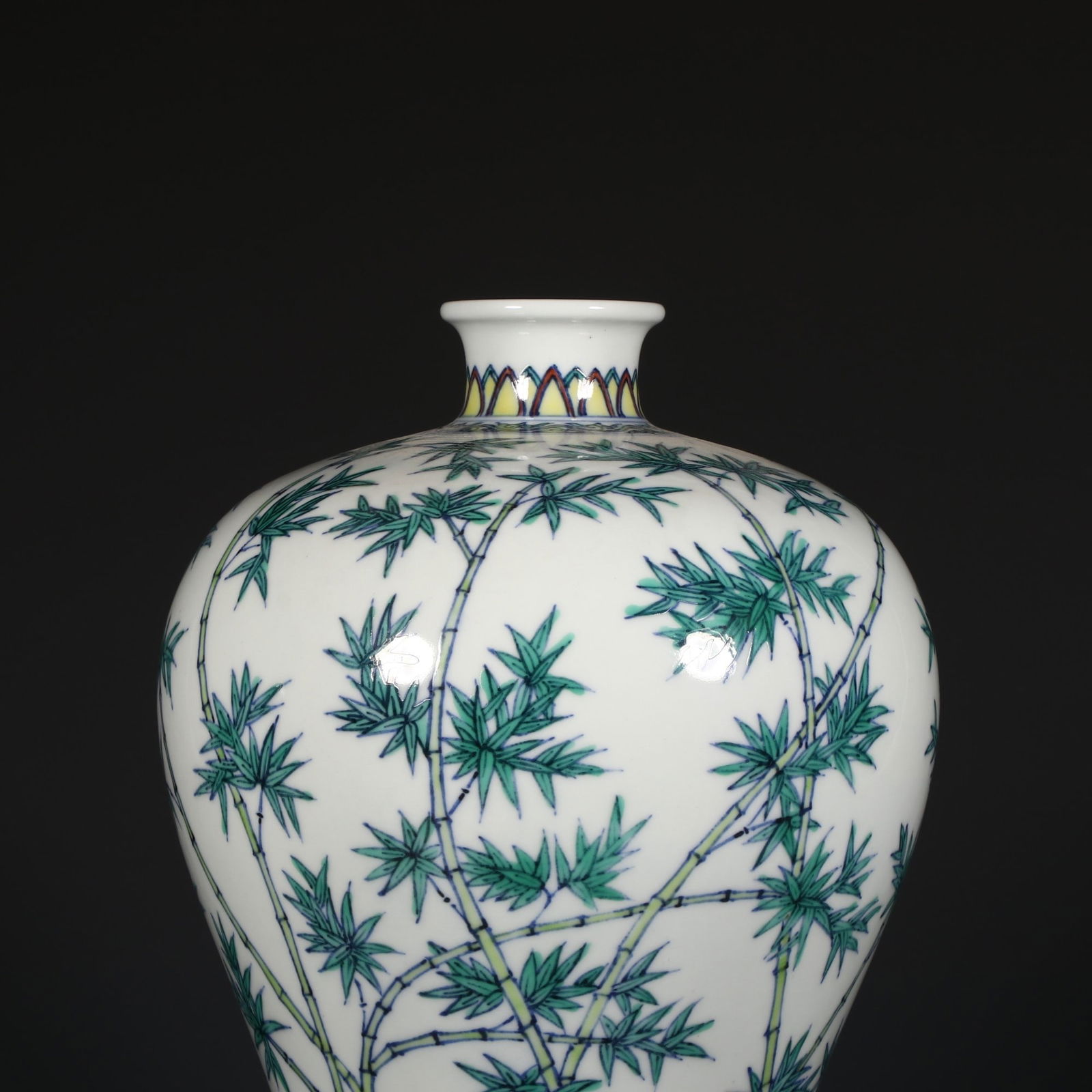 A Exquisite Doucai Bamboo Pattern Vase - 2