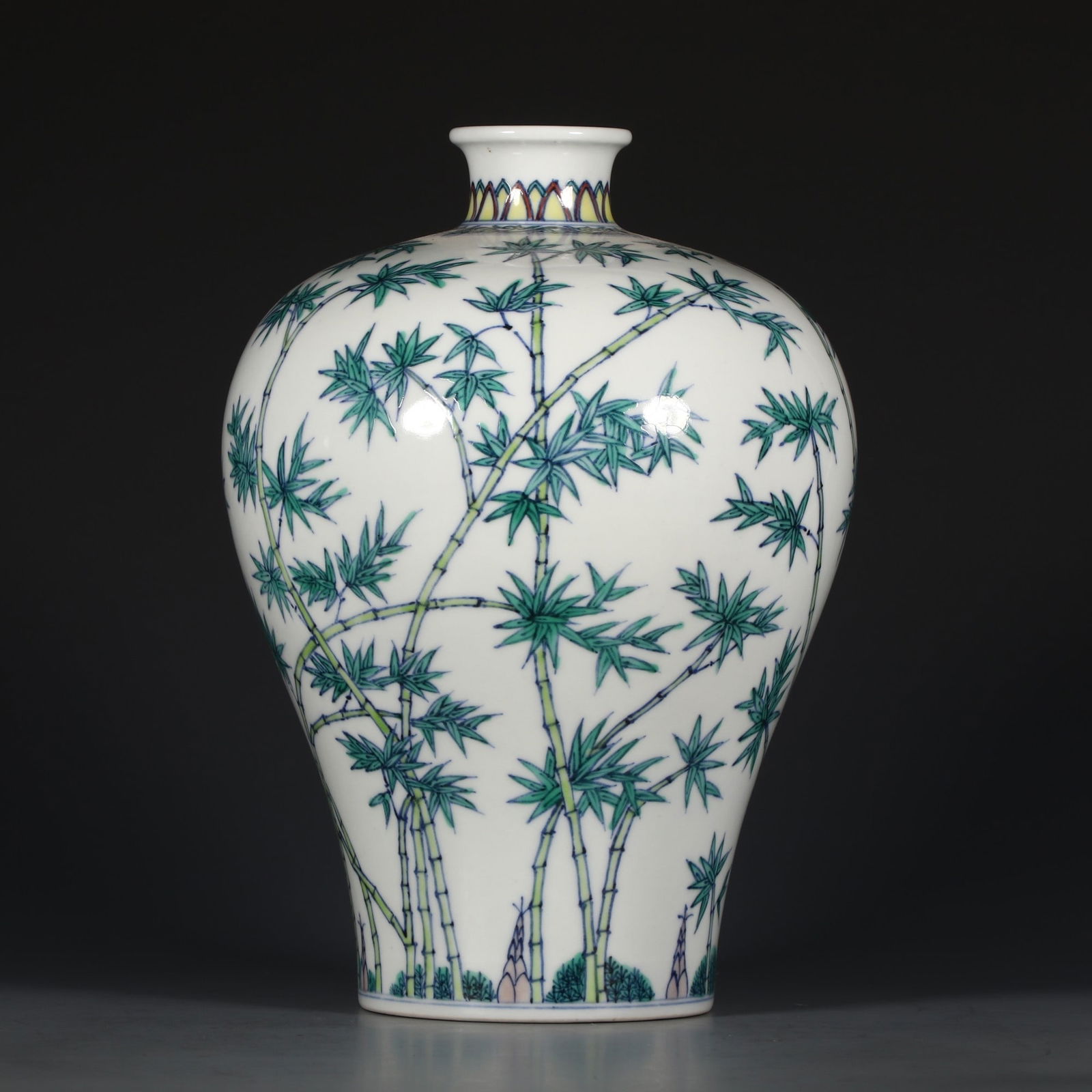 A Exquisite Doucai Bamboo Pattern Vase - 6