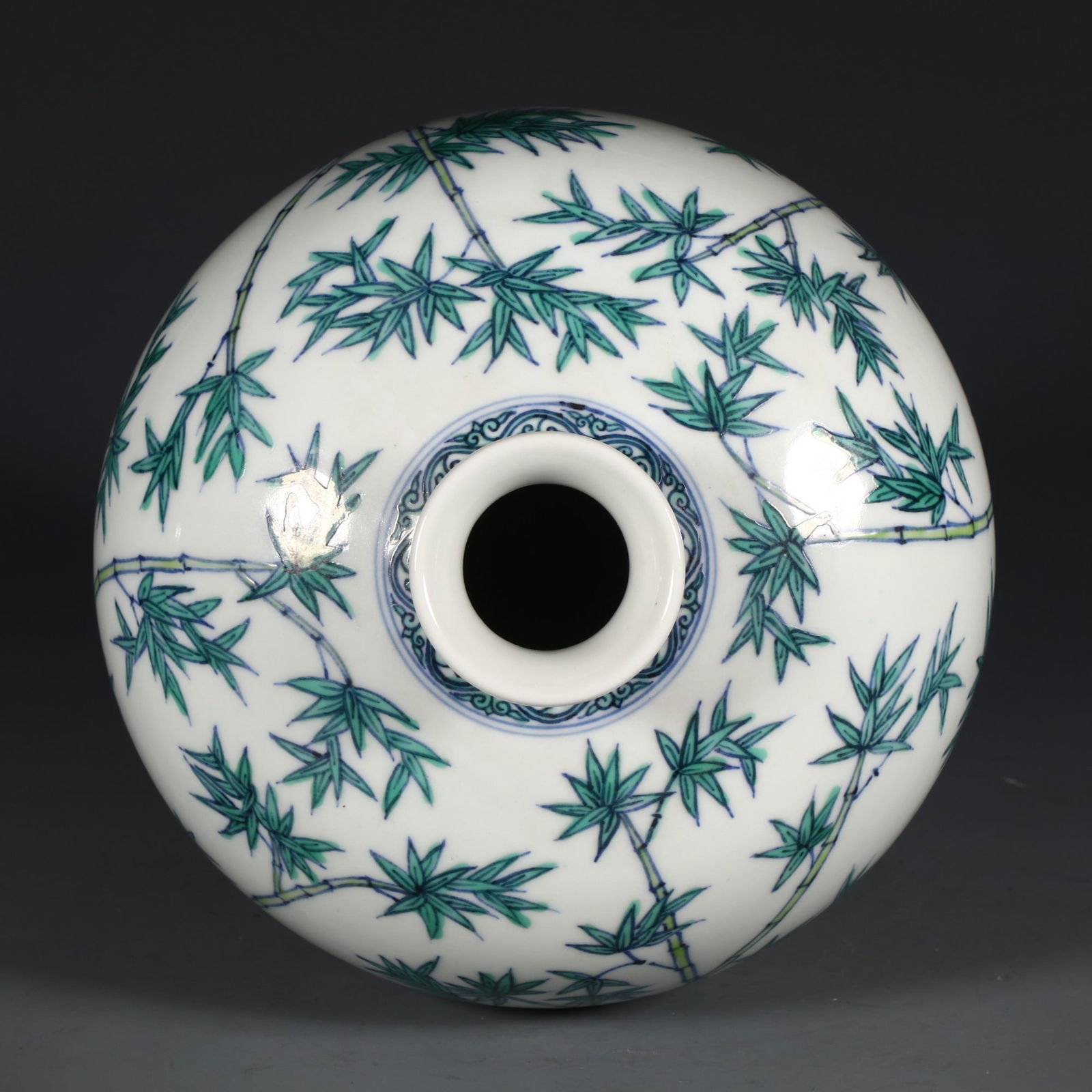 A Exquisite Doucai Bamboo Pattern Vase - 8