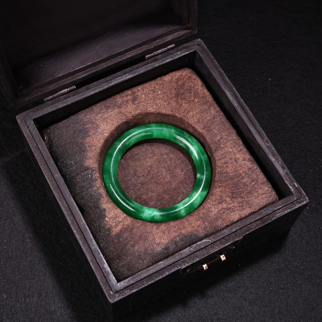 A Exquisite Jadeite Bracelets - 3