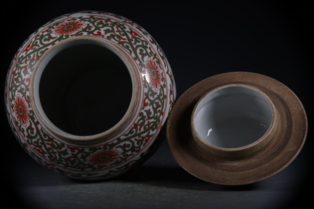 Doucai Dragon Phoenix Pattern Jar - 8