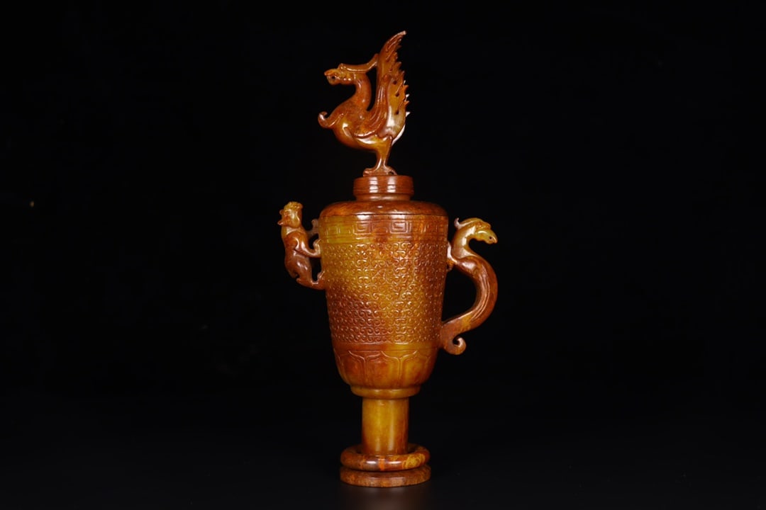 A pair of Exquisite Hetian Jade Phoenix-Ears Cup: A pair of Exquisite Hetian Jade Phoenix-Ears Cup,Han Dynasty, China,Size:4.9inx2.8inx10in,Weight:617g 