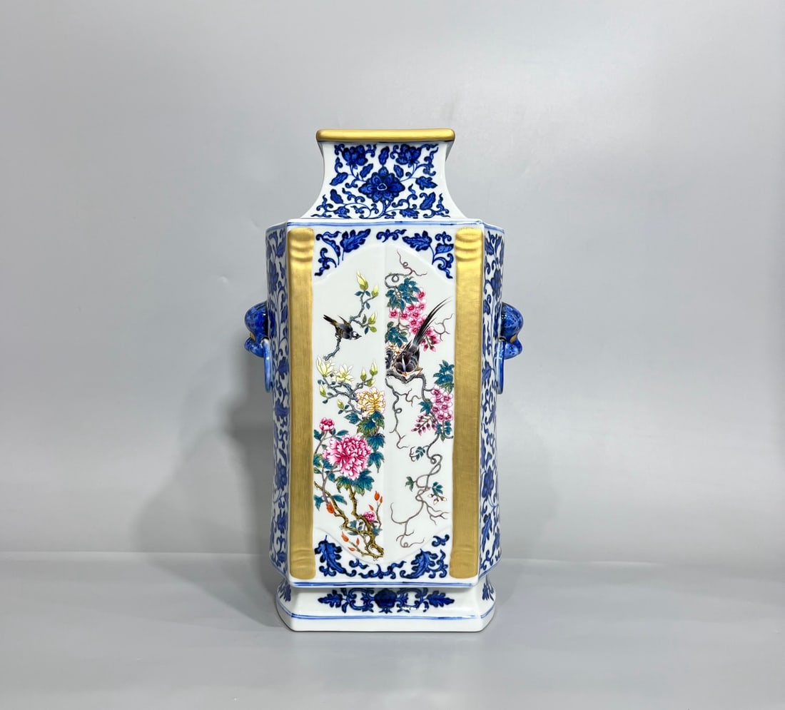 A Exquisite Blue and White Famille-Rose Flower and Bird Pattern Vase: A Exquisite Blue and White Famille-Rose Flower and Bird Pattern Vase,Qing Dynasty, China,Qianlong Six-character Mark,Size:7.2inx13.4in 