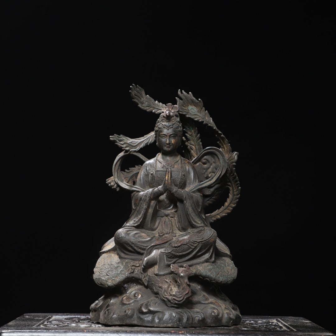 A Exquisite Gold Overlaid Bronze Buddha Statue Ornament: A Exquisite Gold Overlaid Bronze Buddha Statue Ornament,Ming Dynasty, China,Yongle Six-character Mark,Size:33x20x6.3in,Weight:4150g 