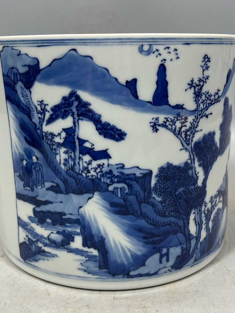 Blue and White Deer Pattern Brush Pot - 6