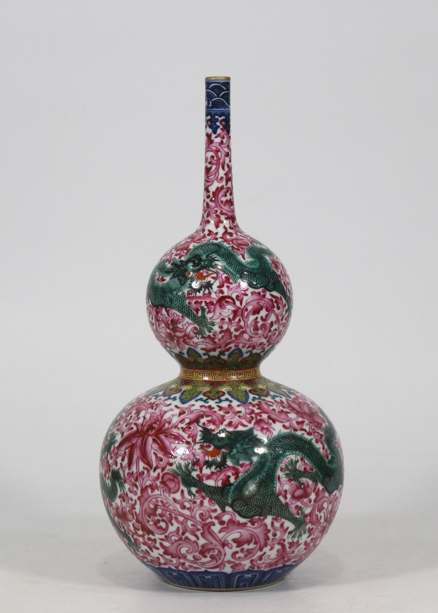 A Exquisite Ruby Red-Glazed Dragon Pattern Gourd-Shaped Vase - 2