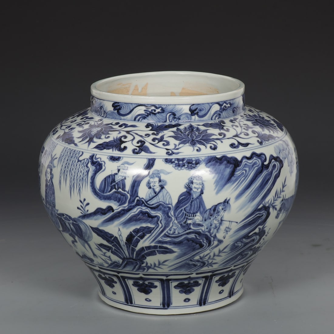 A Exquisite Blue and White Figure Pattern Jar - 4