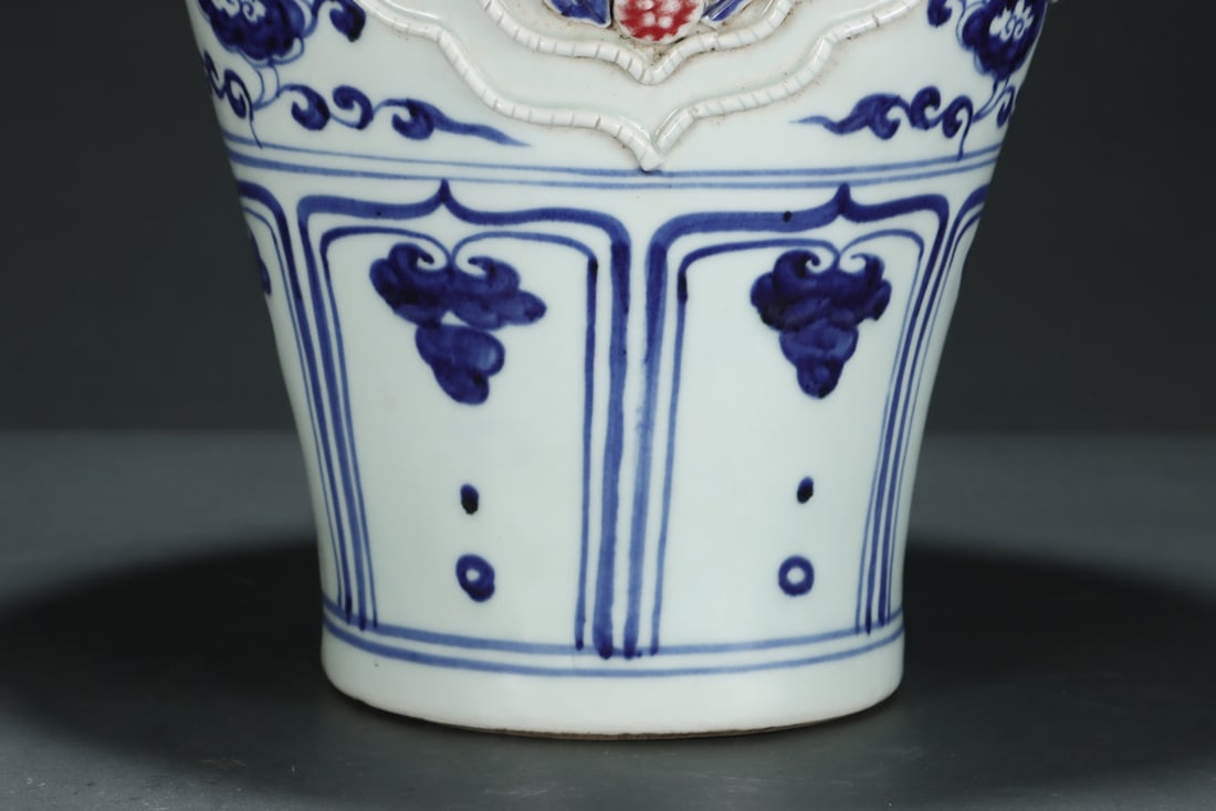 A Exquisite Blue and White Lotus Pattern Pattern Vase - 7