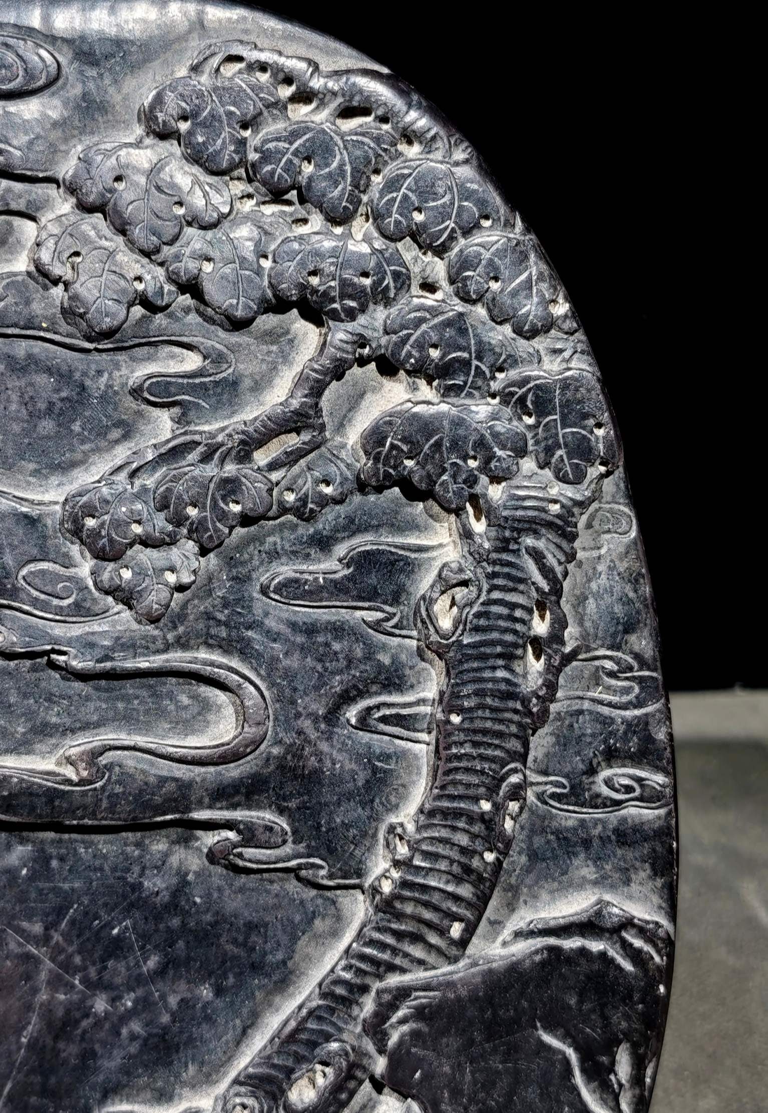 A Exquisite Landscape and Phoenix Pattern Inkstone - 3