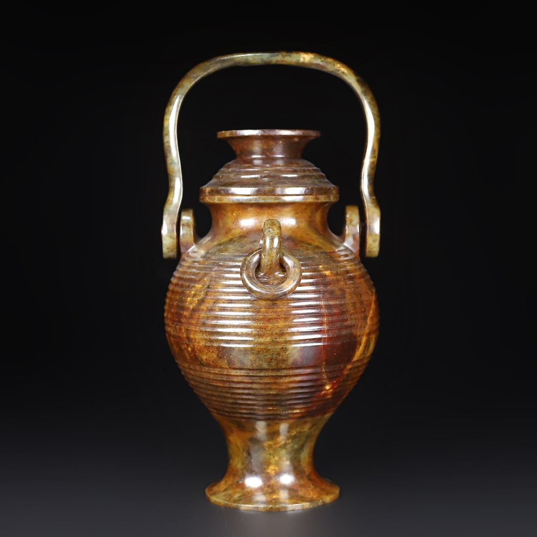 A Exquisite Hotan Jade Vase (1 of 9)
