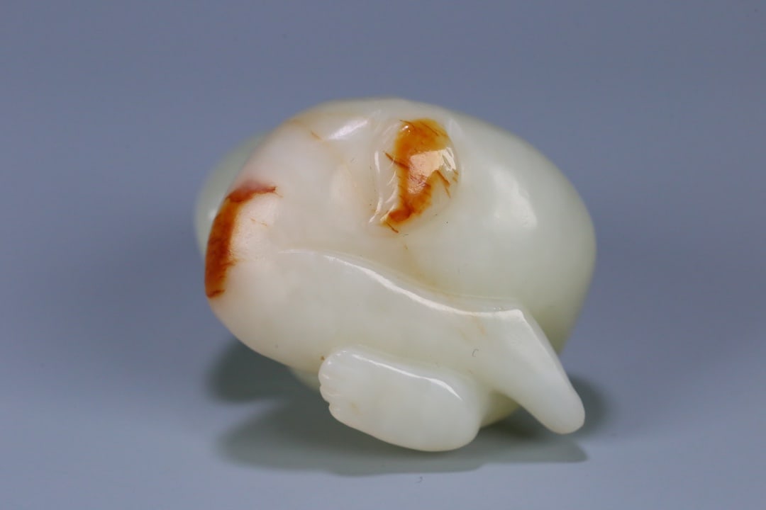 A Exquisite Hotan Jade Monkey Ornament - 5