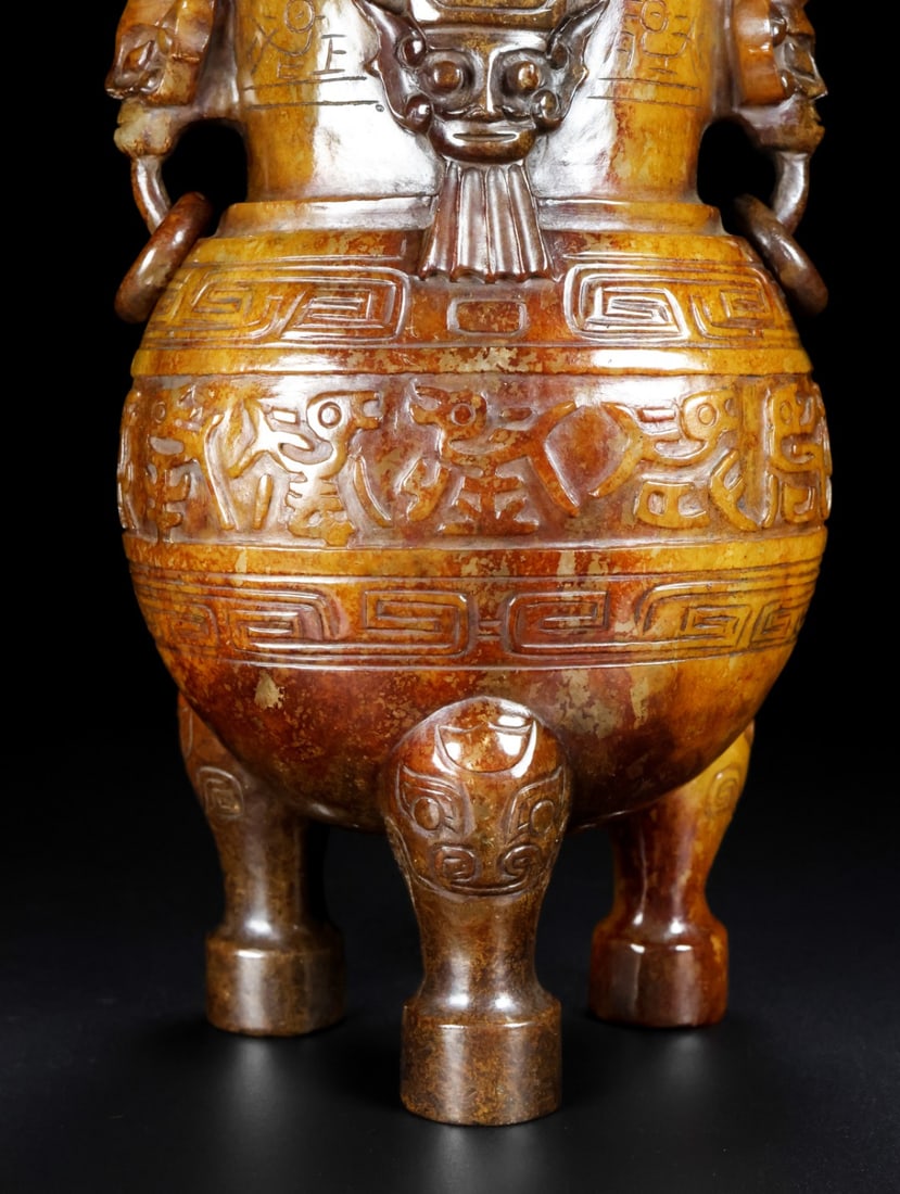 A Exquisite Hetian Jade Dragon Pattern Censer - 3