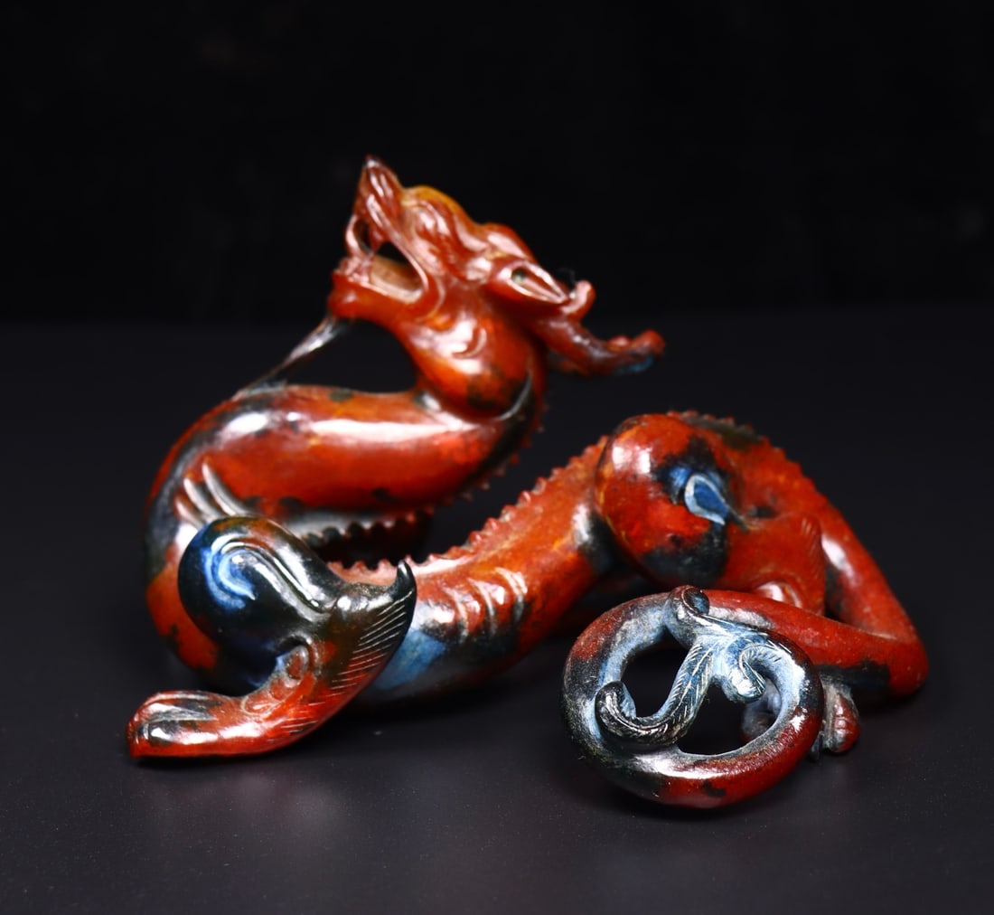 A Exquisite Hotan Jade Dragon Ornament: A Exquisite Hotan Jade Dragon Ornament,Han Dynasty, China,Size:5.5inx4.7inx3.7in,Weight:580g 和田玉龙摆件,中国汉代
