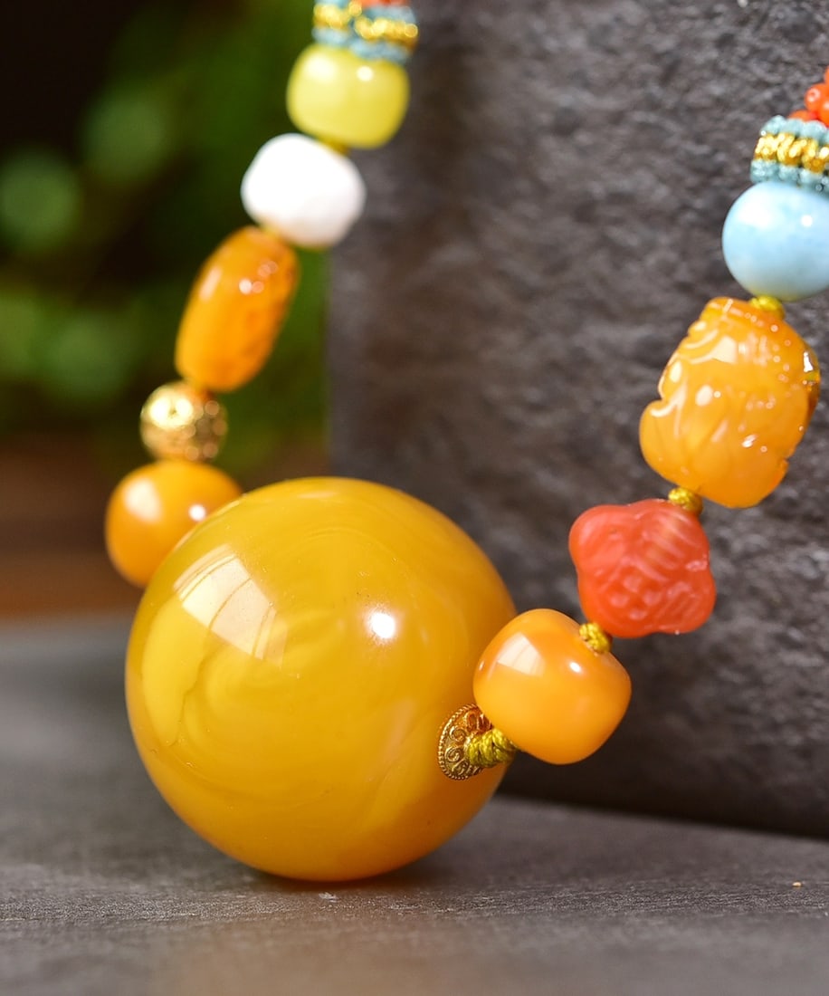 A Exquisite Amber Multiple Treasures Necklace: A Exquisite Amber Multiple Treasures Necklace,Size:1in 蜜蜡多宝项链