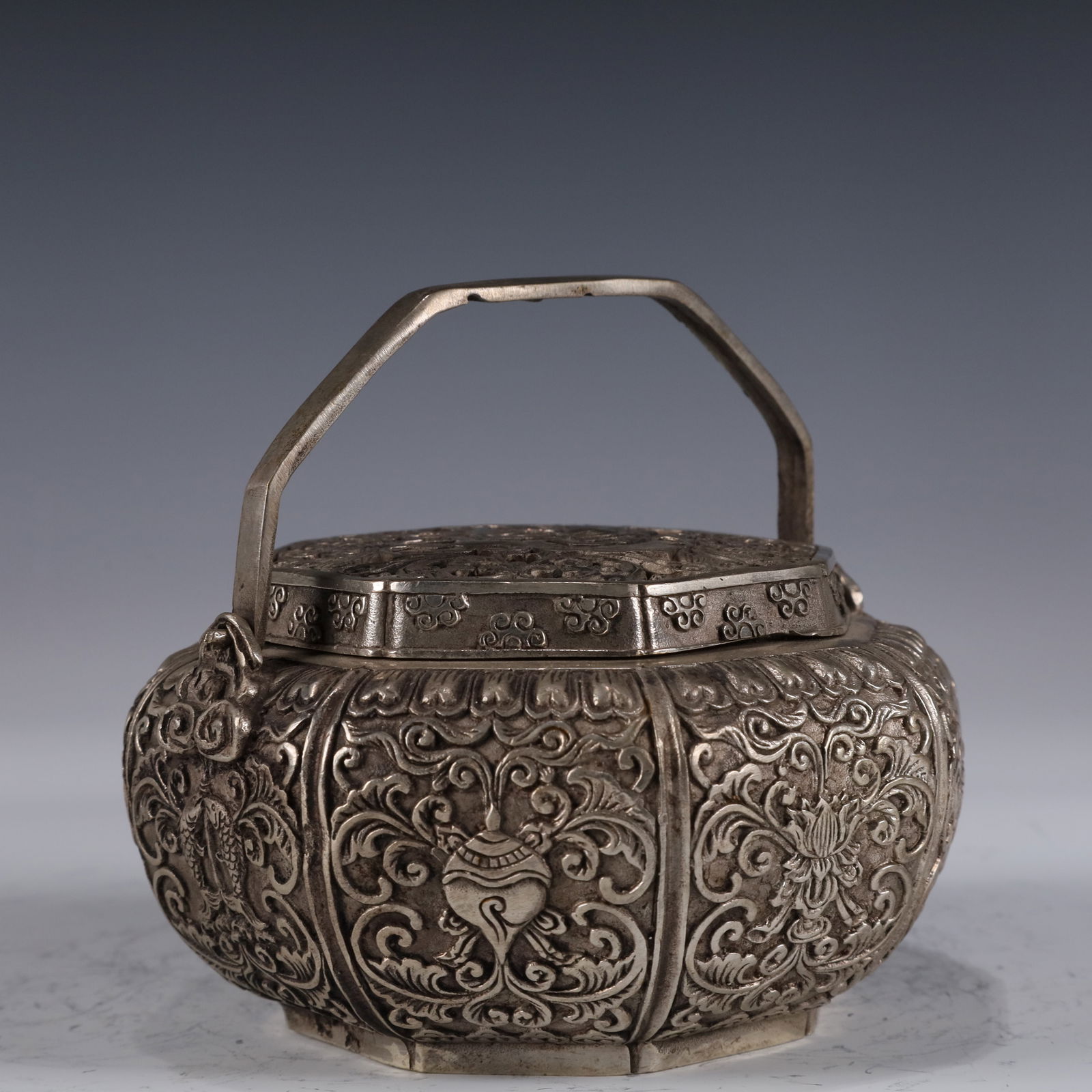 An Exquisite Silver-plated Eight Treasures PatternHandwarmer - 4