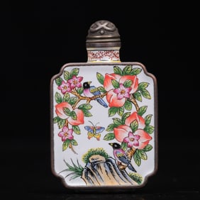 An Exquisite Painted Enamel Flower and Bird Pattern Snuff Bottle