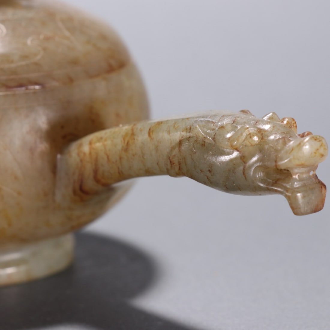 An Exquisite White Jade Dragon Pattern Flagon - 2