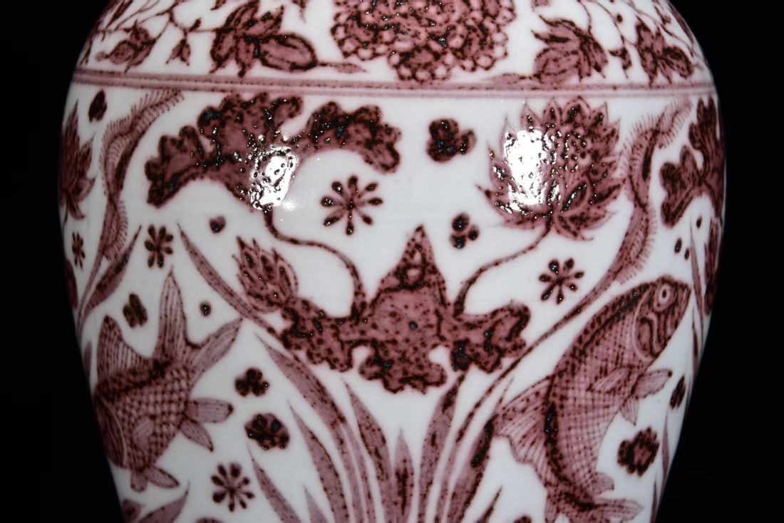 An Exquisite Underglaze-Red Hornwort Pattern Bottle - 5