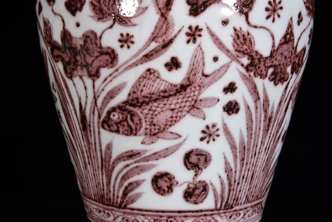 An Exquisite Underglaze-Red Hornwort Pattern Bottle - 6