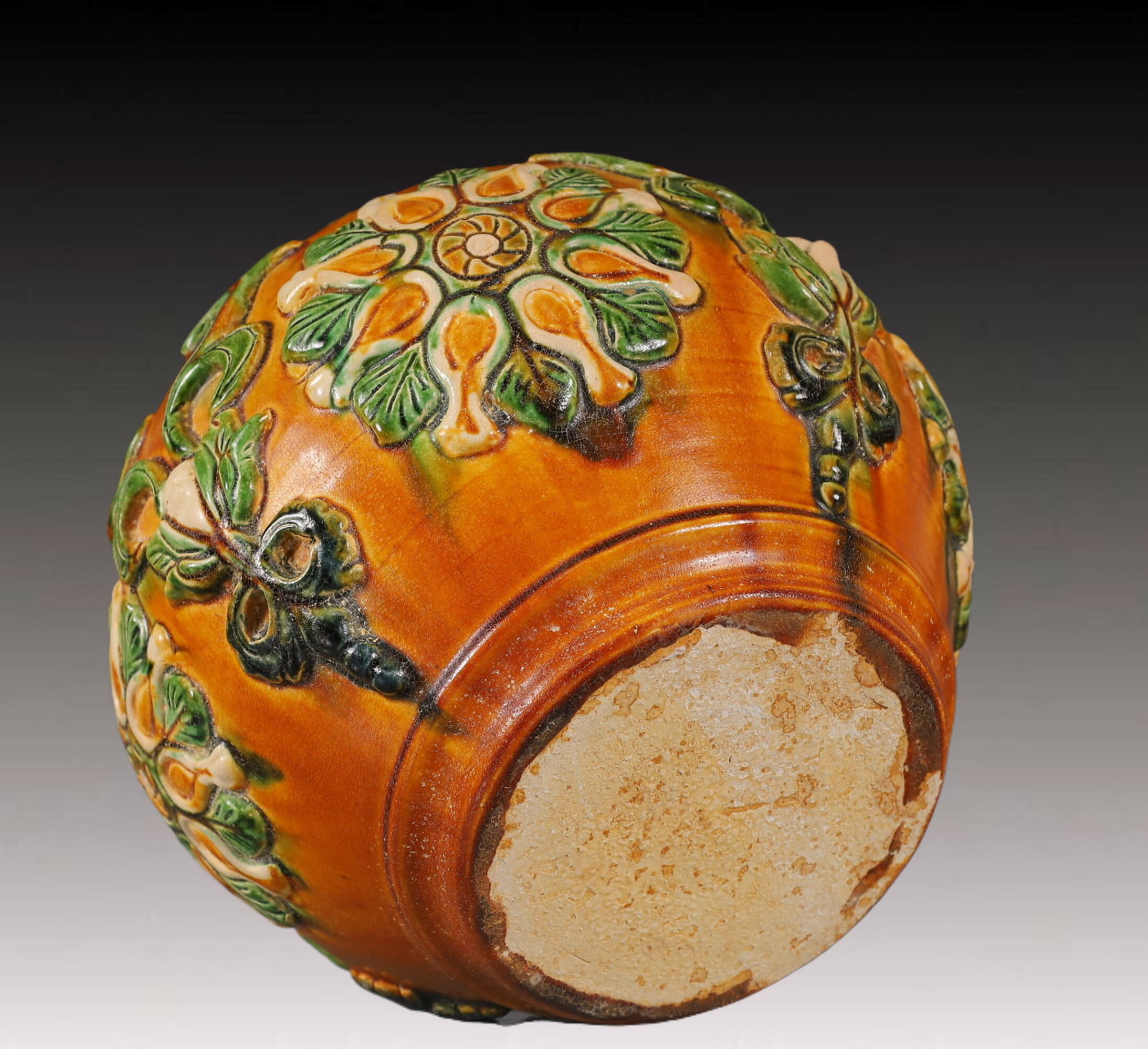 A Rare Tang Tri-Color Glazed Pottery Flower Pattern Cover Jar - 11