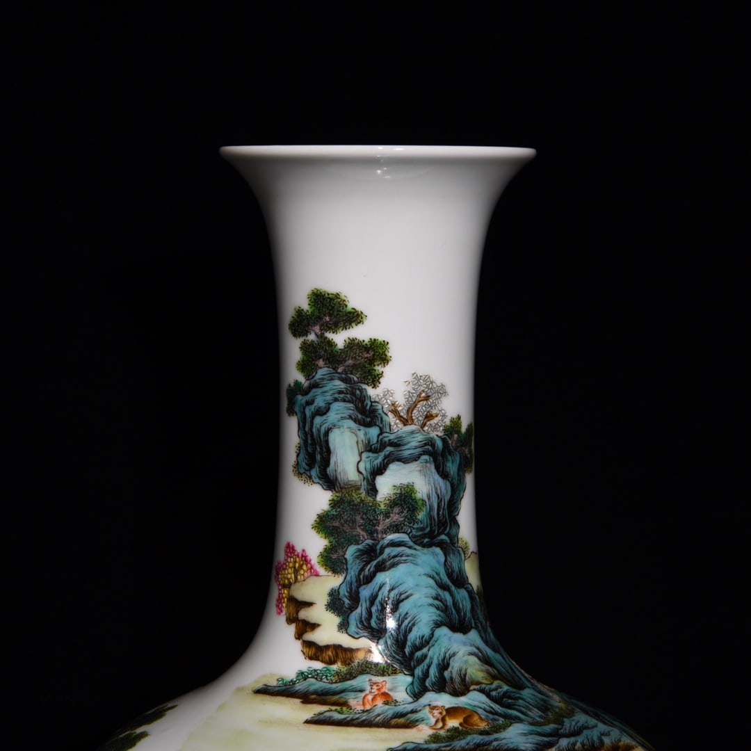 A Huge Famille-Rose Monkey Pattern Vase - 3