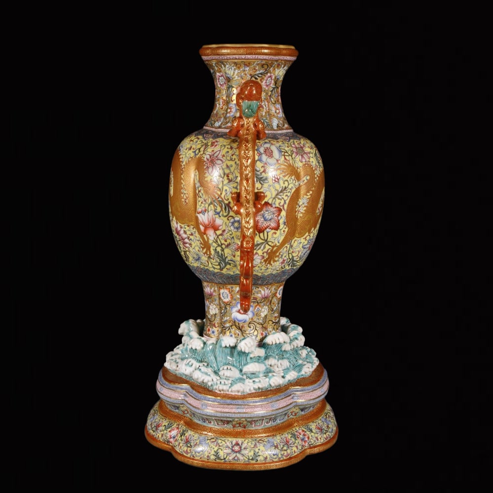 An Exquisite Enamel Gold Ground Lotus and Dragon Pattern Double-Ears Vase: An Exquisite Enamel Gold Ground Lotus and Dragon Pattern Double-Ears Vase,Qing Dynasty,China,Qianlong Four-character Mark,Size:18.1inx9.4in 珐琅彩金地缠枝!