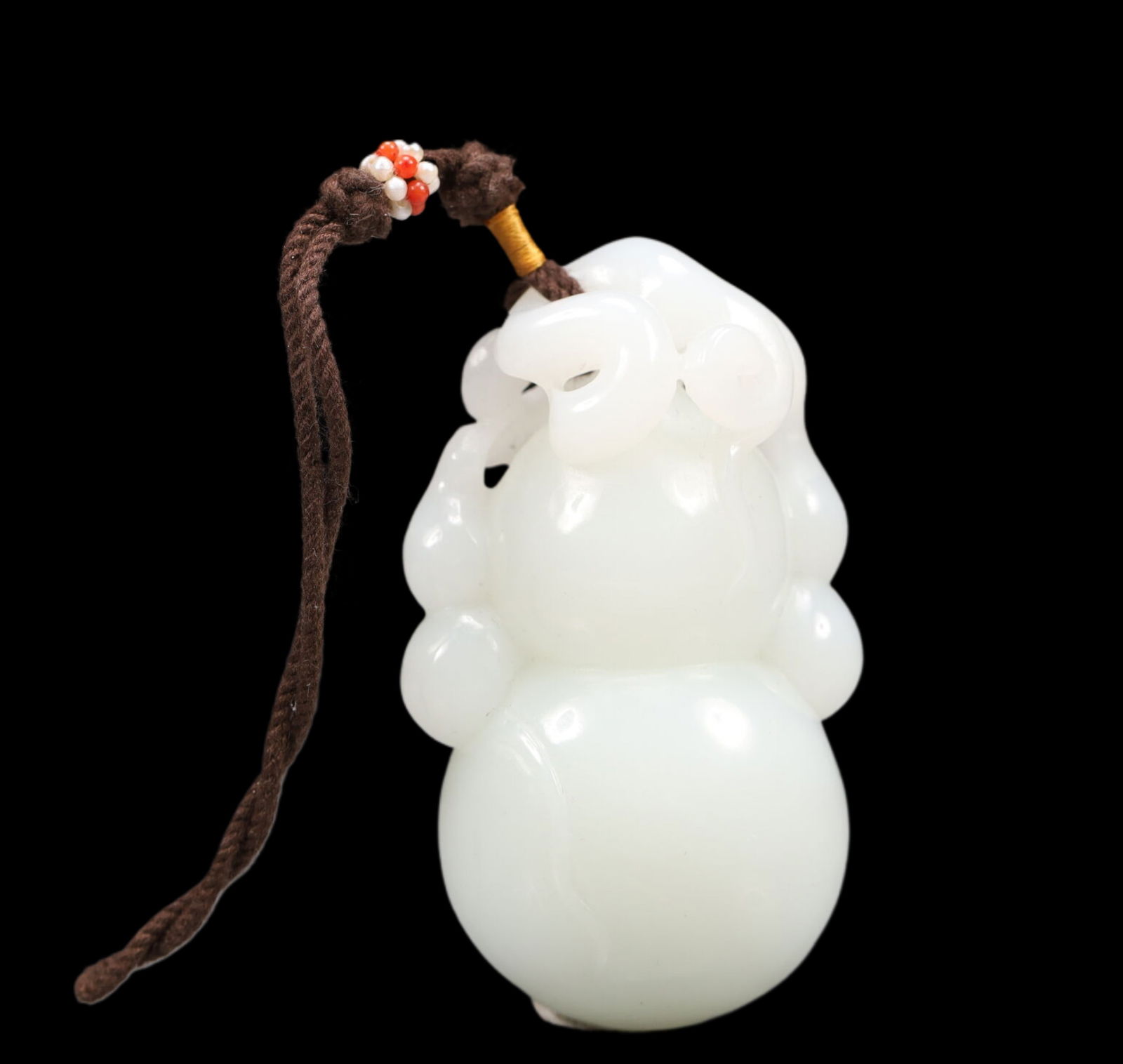 An Exquisite White Jade Gourd-Shaped Pendant: An Exquisite White Jade Gourd-Shaped Pendant, Qing Dynasty, China, Size:1.4inx0.8inx2.6in, Weight:90g 
