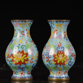 An Ecmxquisite Cloisonne Lotus Pattern Vases