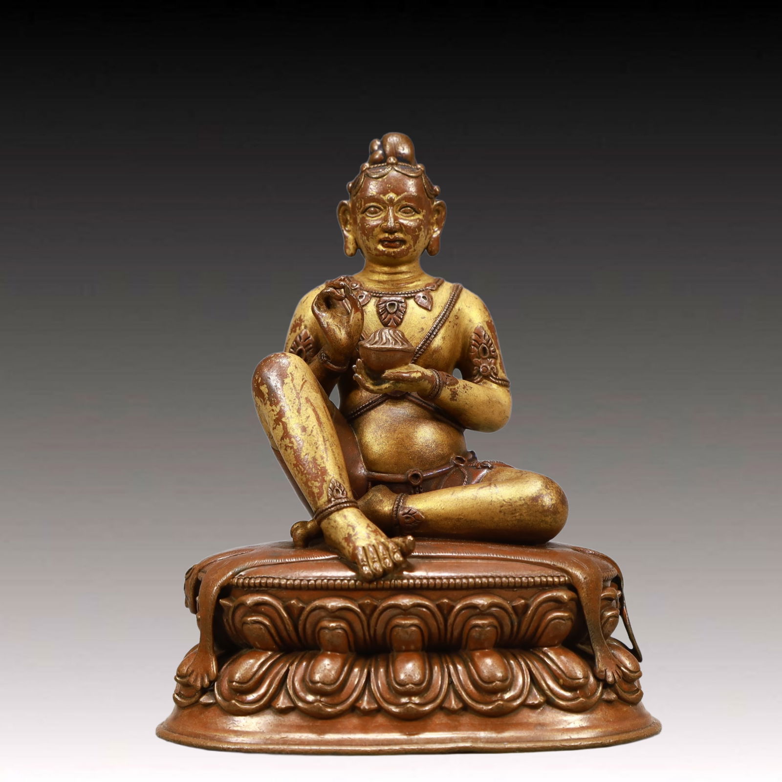 A Solemn Gilt Bronze Statue of Vajra: A Solemn Gilt Bronze Statue of Vajra,Qing Dynasty, China,Size:4.7inx3.3inx5.7in,Weight:750g 