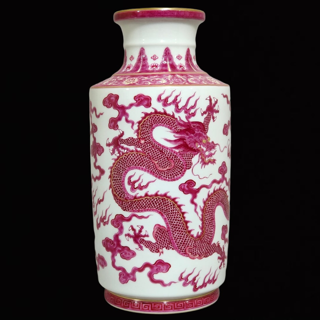 A Rare Agate Red Glazed Dragon and Phoenix Pattern Vase (1 of 8)
