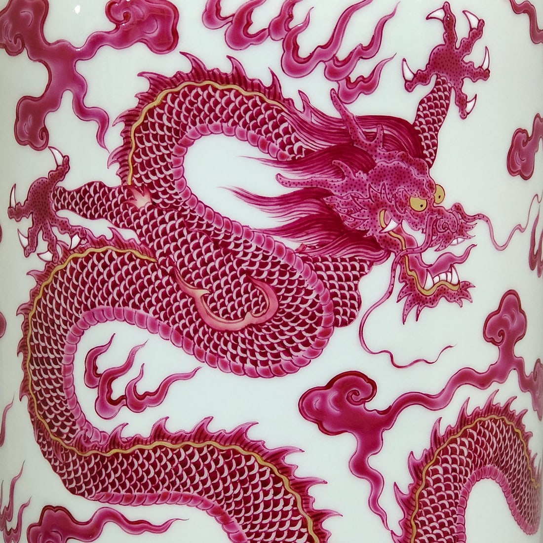 A Rare Agate Red Glazed Dragon and Phoenix Pattern Vase - 7