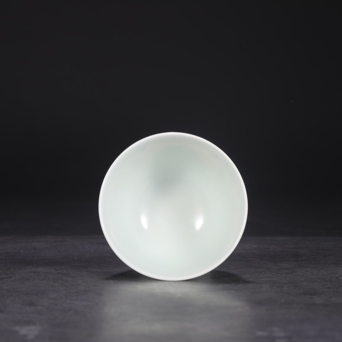 An Exquisite Doucai Flower Pattern Stem Cup - 4