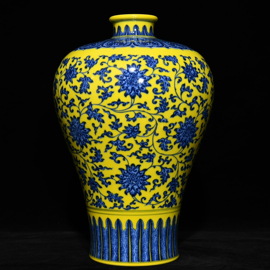 A Rare Yellow Ground Blue and White Lotus Pattern Vase: A Rare Yellow Ground Blue and White Lotus Pattern Vase,Qing Dynasty,China,Qianlong Six-Character Mark,Size:14inx9.3in 