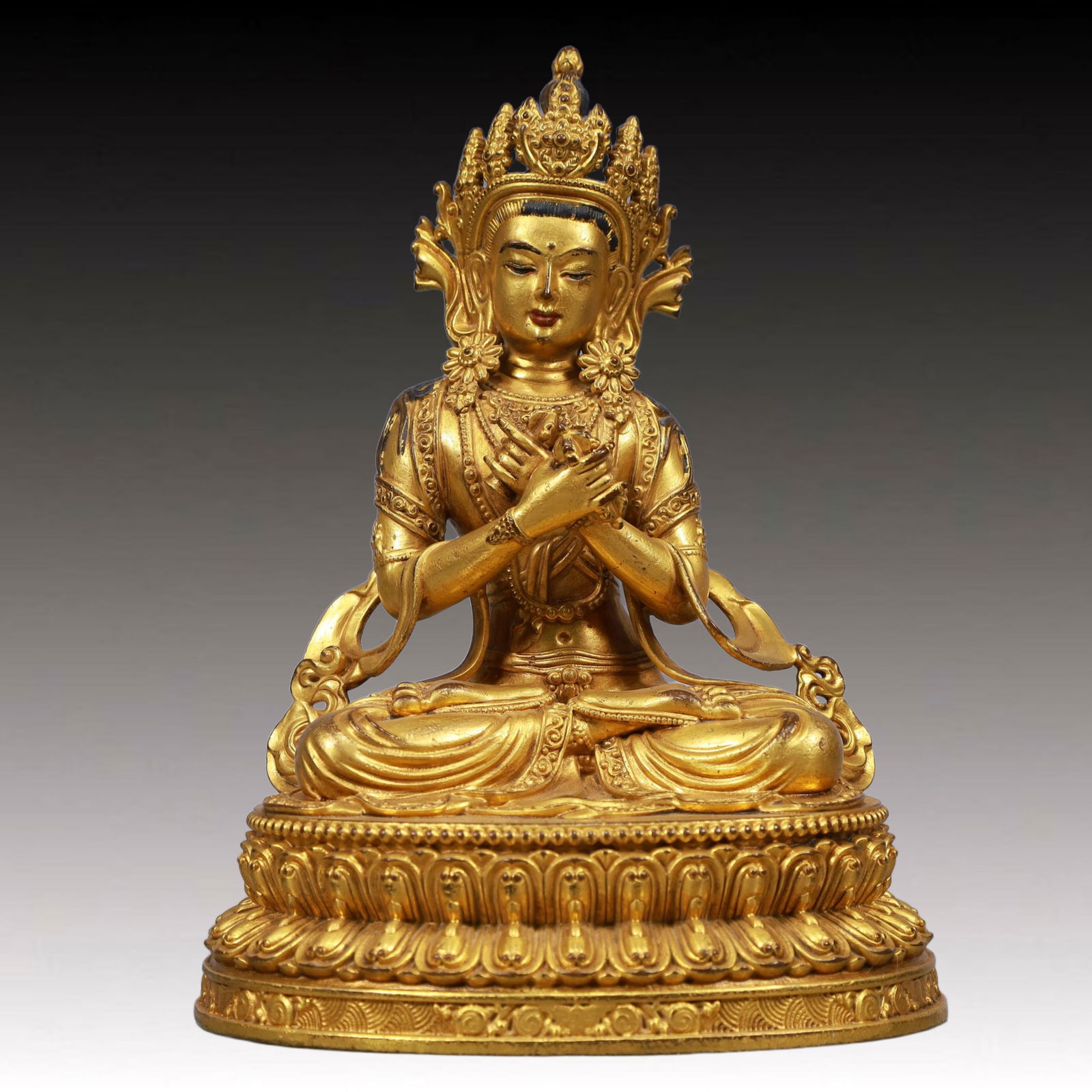 A Solemn Gilt Bronze Statue of Gautama’s Mother: A Solemn Gilt Bronze Statue of Gautama’s Mother, Qing Dynasty, China, Qianlong Mark, Size:6.3inx4.7inx9.1in, Weight:1750g 