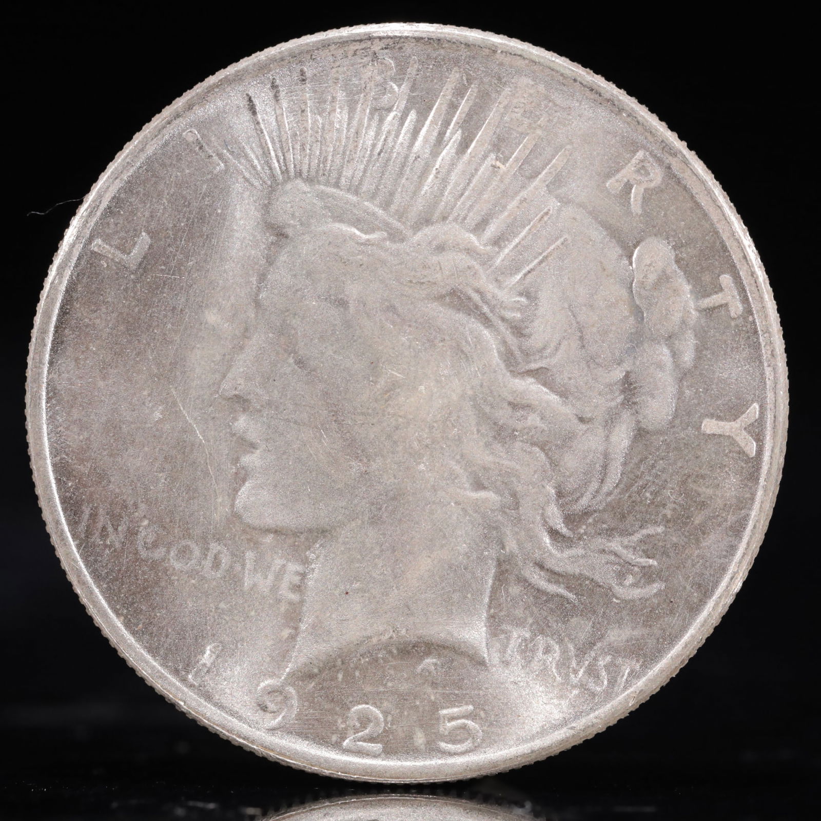 Liberty In God We Trust 1925 Sterling Silver One Dollar Coin: Liberty In God We Trust 1925 Sterling Silver One Dollar Coin, Eagle stamp, Weight:26.9g