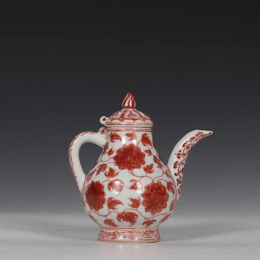 An Exquisite Iron-Red Lotus Pattern Ewer - 6
