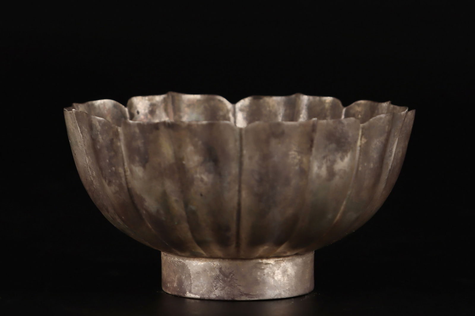 A Fine Silver Bowl - 3