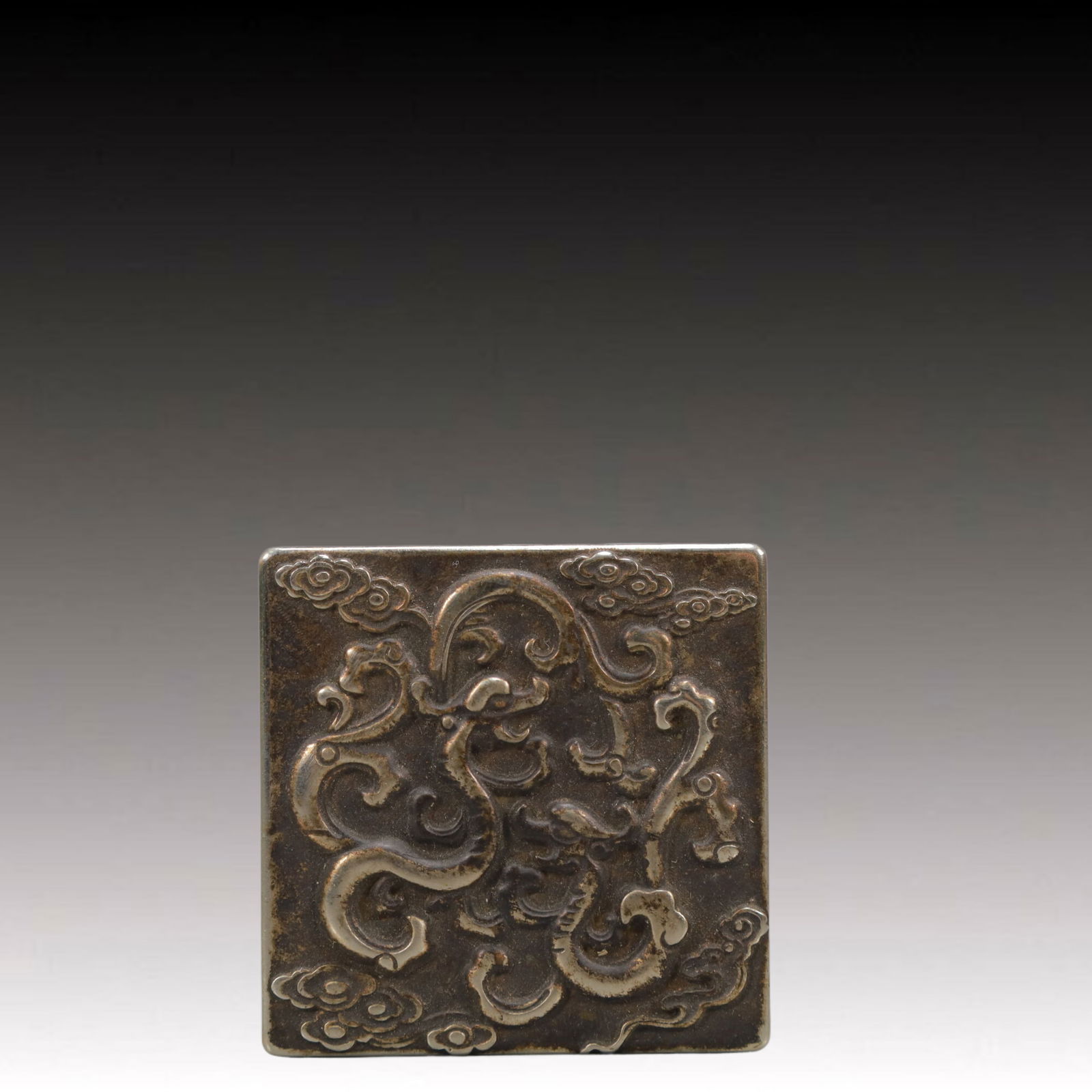 An Exquisite Bronze Dragon Pattern Box - 3