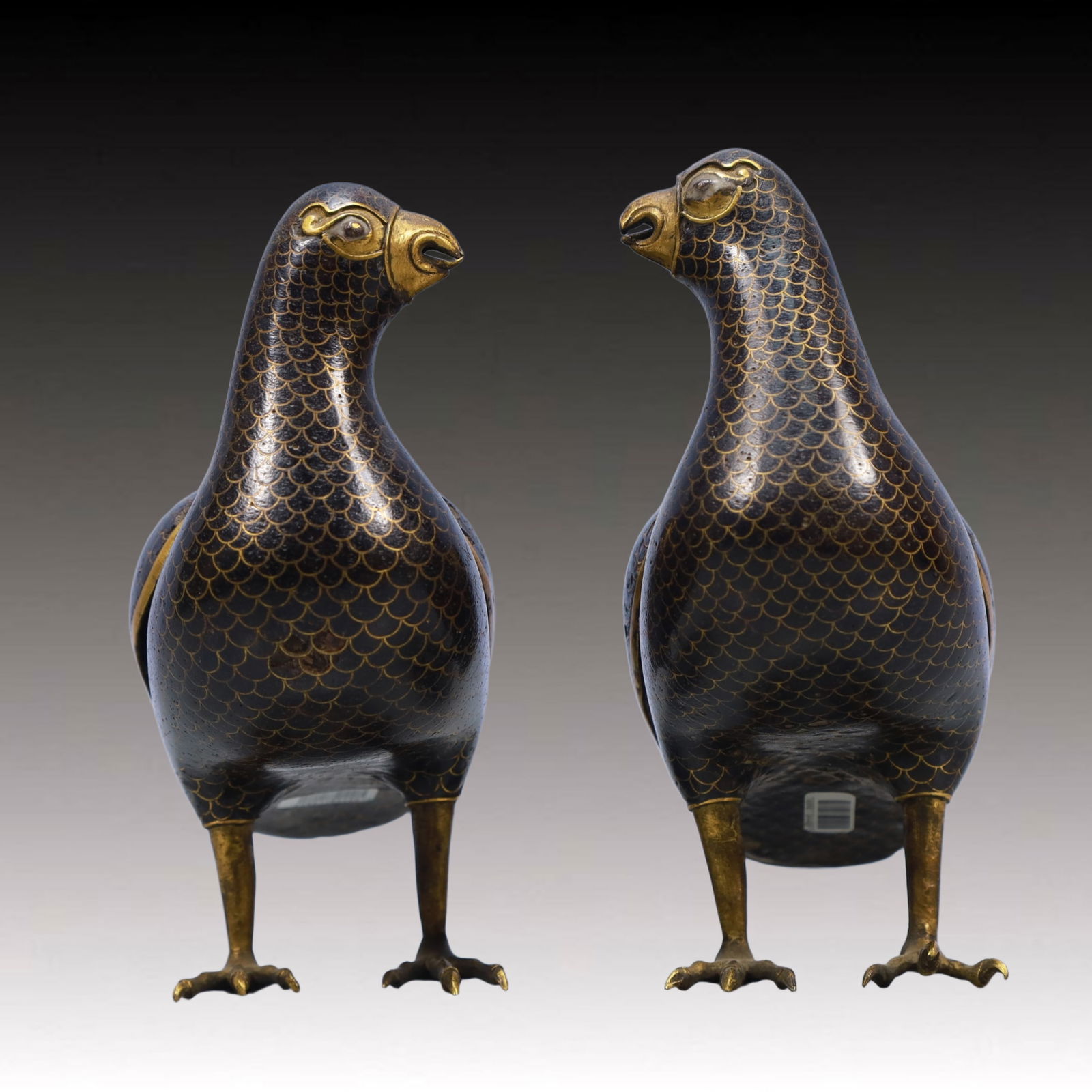 A Pair of Exquisite Cloisonne Quail Ornaments: A Pair of Exquisite Cloisonne Quail Ornaments, Qing Dynasty, China,Size:5.5inx2.8inx6.3inWeight:600g 