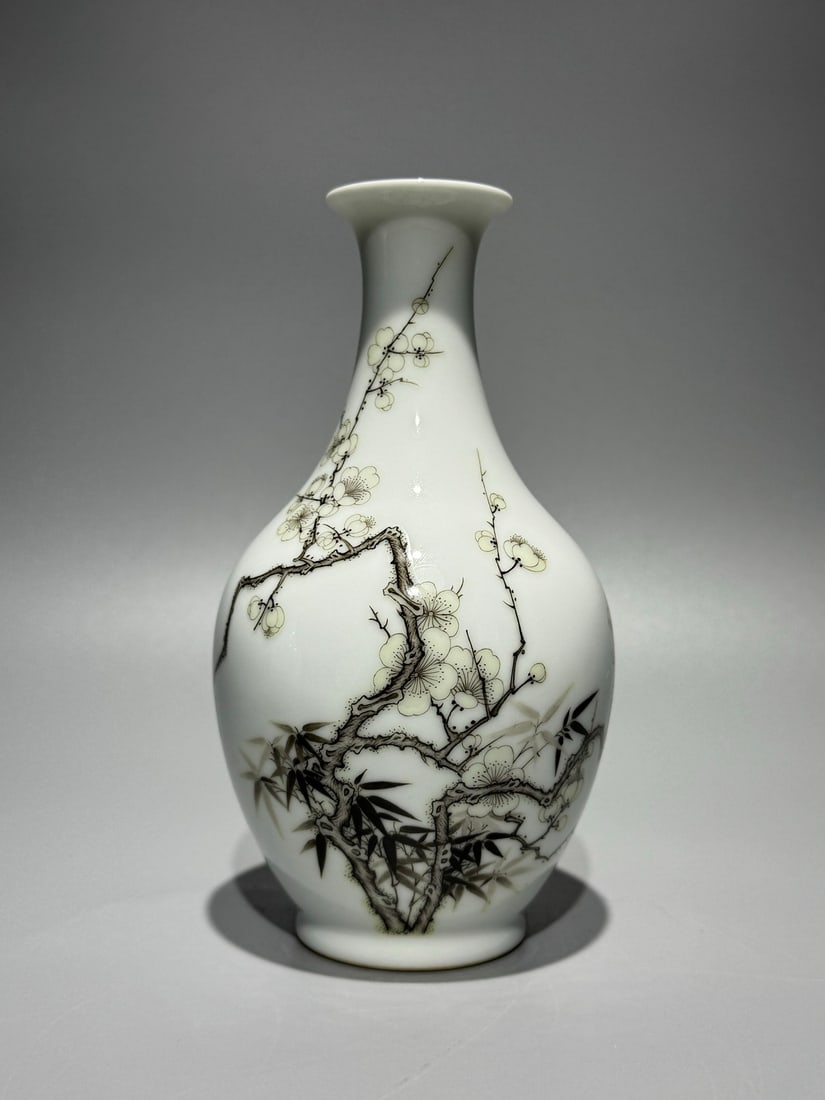 An Exquisite Ink Color Plum Blossom Pattern Vase,with poem (1 of 8)