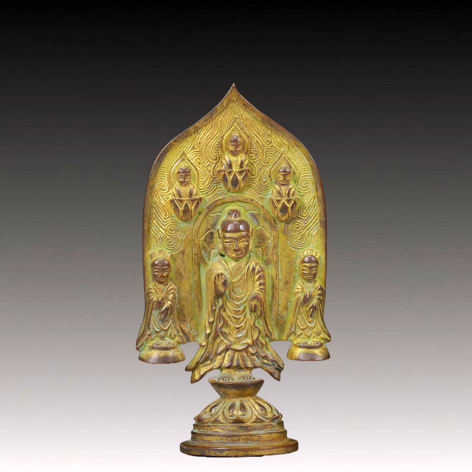 A Solemn Gilt Bronze Buddha: A Solemn Gilt Bronze Buddha,N.Wei , China,Size: 3.1inx2inx5.9in,Weight:410g 铜鎏金佛像，北魏时期